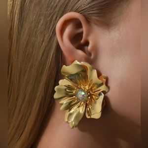 Gold flower oversized earrings - Gold flower statement earrings - gold flower